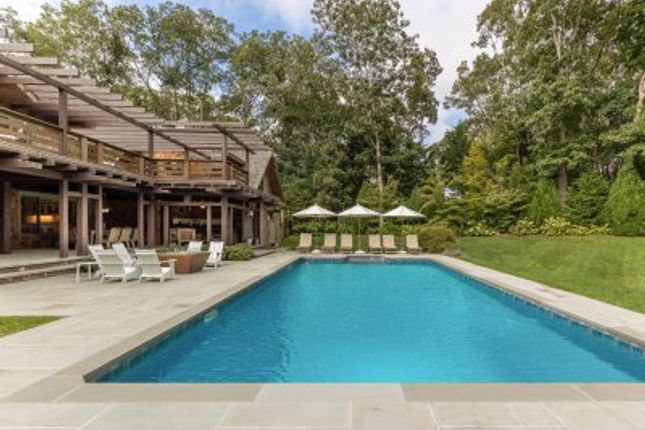East Hollow Oasis