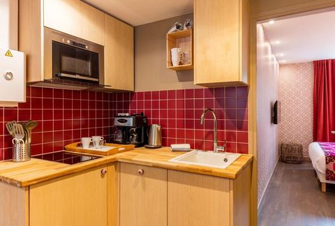Boulevard de Clichy Apartments 401 — photo 3