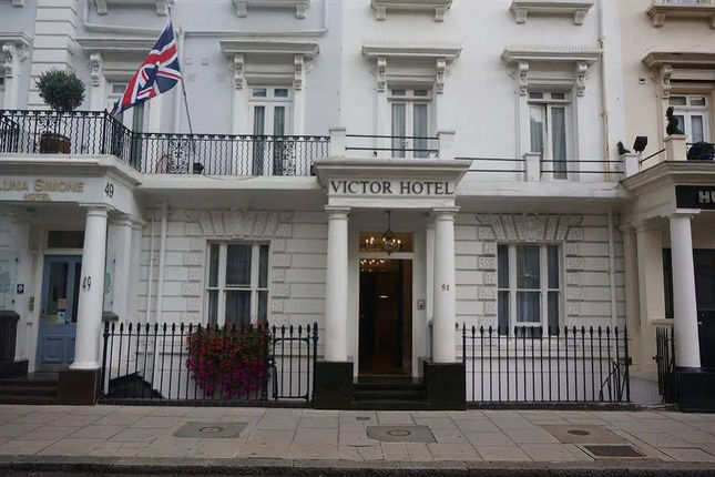 The London Agent – Victoria Home From Home