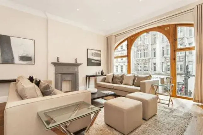 LVE- Oxford Street Apartments