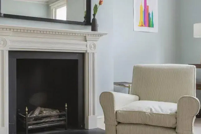 Fg Property – Earls Court, Philbeach Gardens, Flat 9