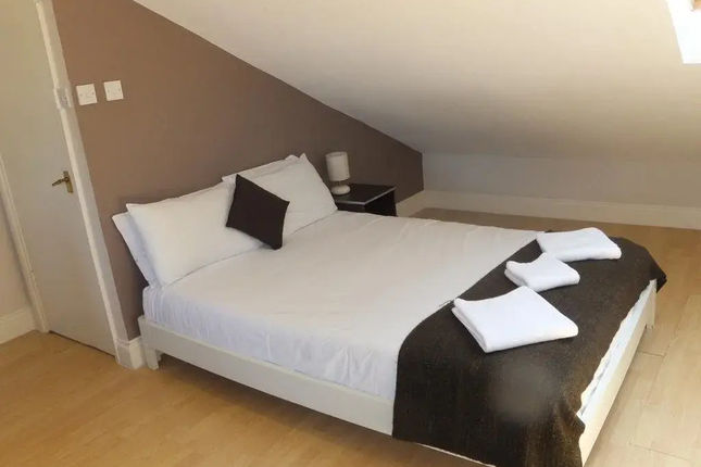 Brackenbury Apartments