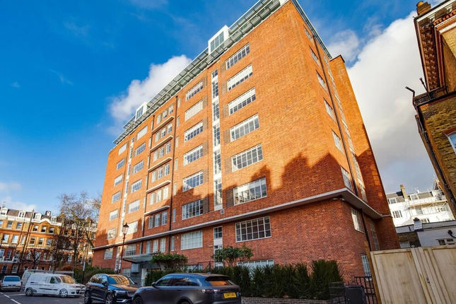 Graceful Studio in London Near Churchill War Rooms