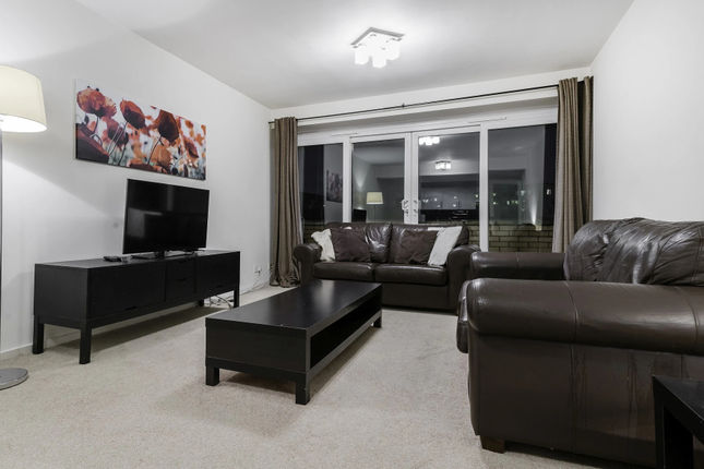 Furnished in Bayswater Apartments