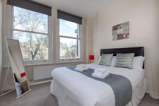 Club Living – Barbican Apartments