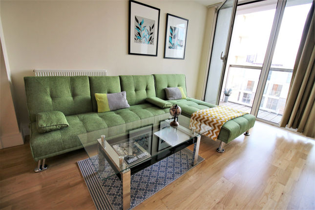Extravagant Court Apartment