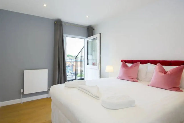 Two Bedroom Flat-Heart of London