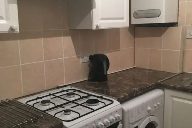 Kingswood Apartment