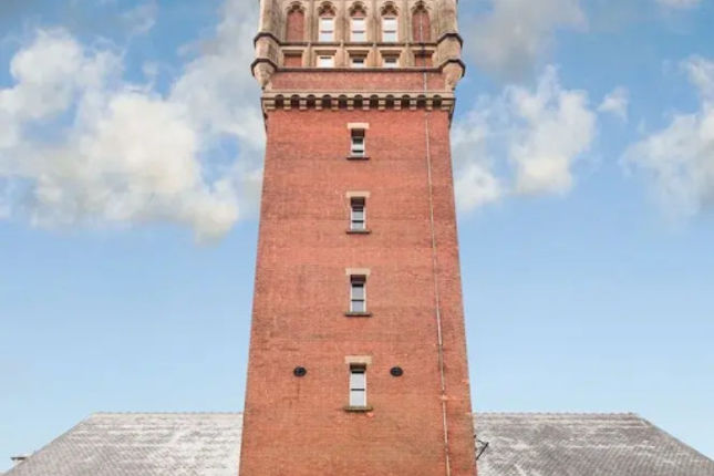 Affluent Apartment Sark Tower