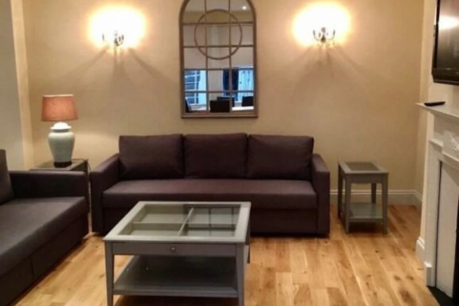 2 Bedroom Apartment Earl’s Court