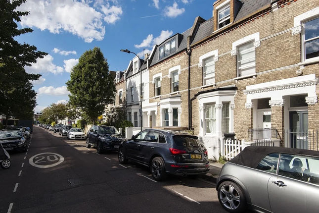 The Spacious Fulham Apartment – FOI