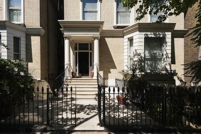Spacious Cromwell Road Apartment – JSP