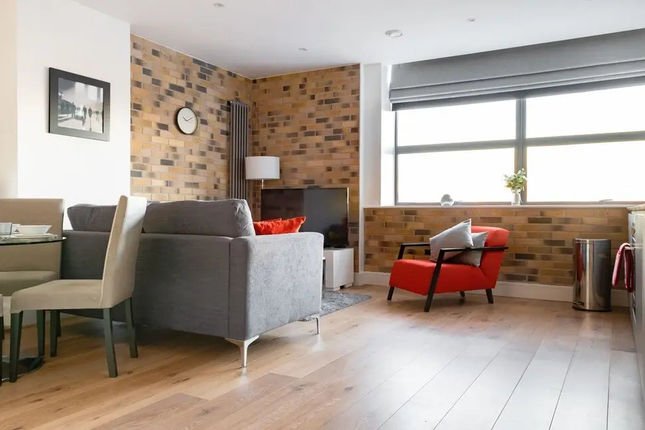 Platinum Apartment in Central Camden 9984
