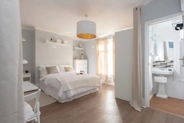 Dapah Apartments – Lea Bridge