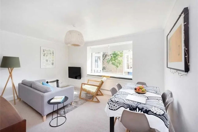 Modern Putney Home close to the River Thames