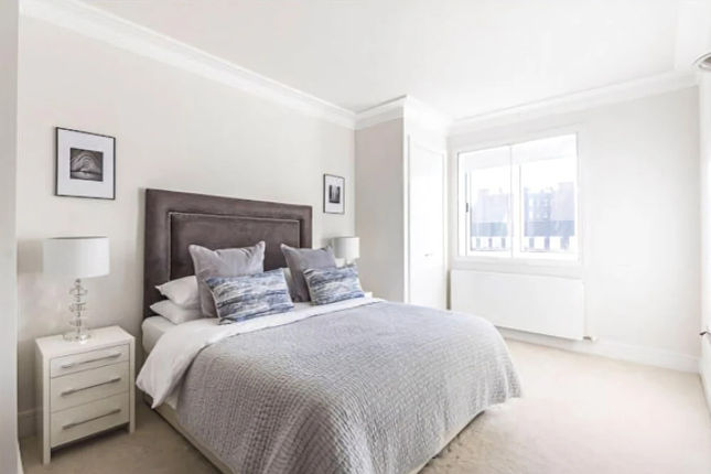 Mayfair Oxford Street Apartment