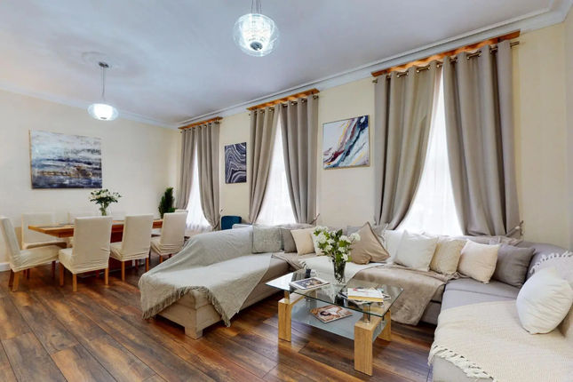 Park Lane Apartments – Shaw House