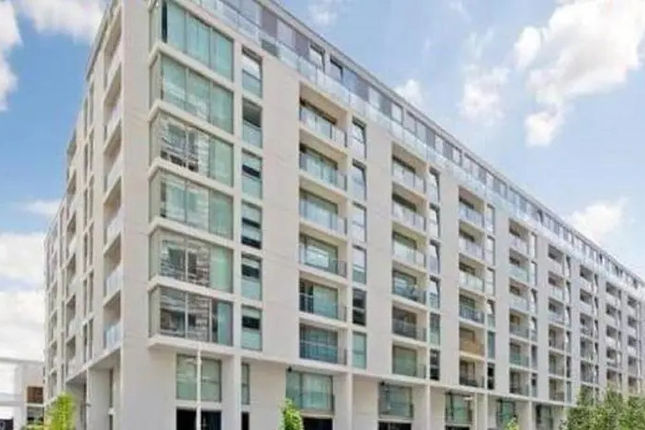 Lanterns Court E14