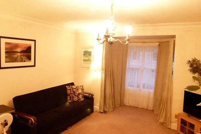 SS Property Hub – Central London Family Apartment