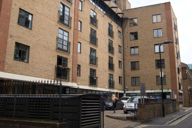 The Bateman’s Shoreditch 2 Bed Flat by BaseToGo