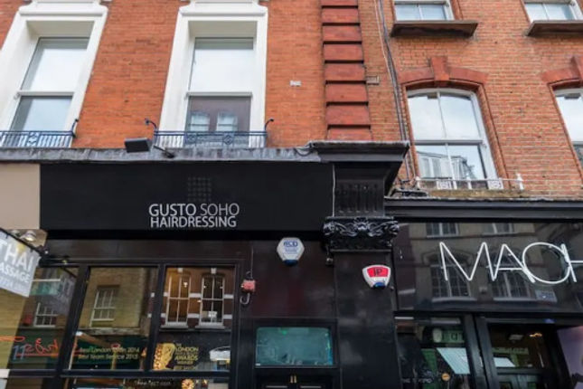 Soho Apartments by BaseToGo