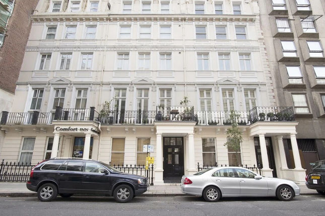 Bayswater 2 Bed Apartment with Terrace
