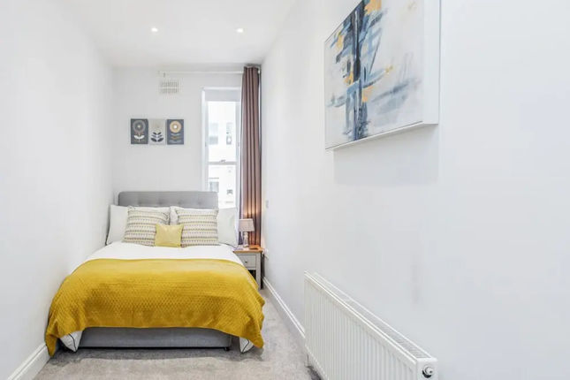 2 Bedroom Portobello Notting Hill Apartment