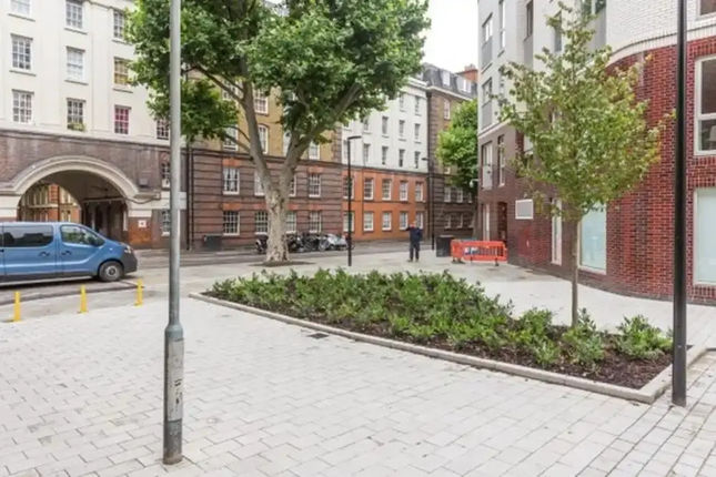 Eson2 – Chancery Lane Hideaway