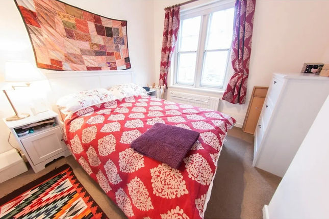 Charming 1-br Upper Holloway Flat For 2