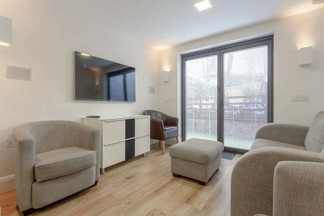Luxury 2 Bedroom London Apartment