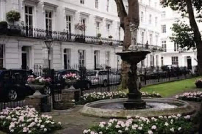 1 Bedroom Apartment in Chelsea Accommodates 2