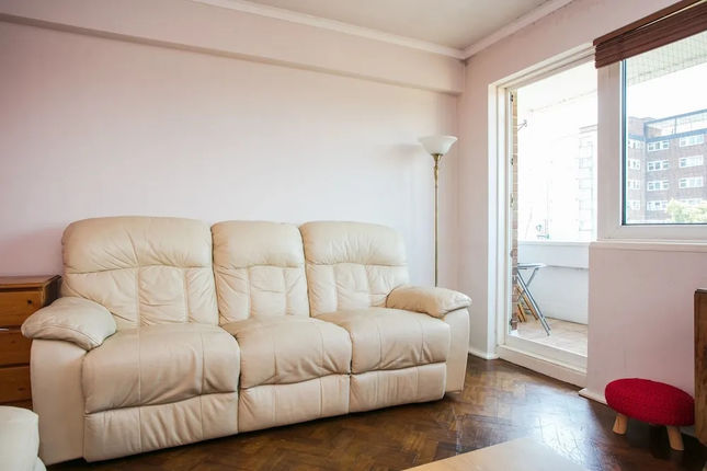 2 Bedroom Flat in Stockwel
