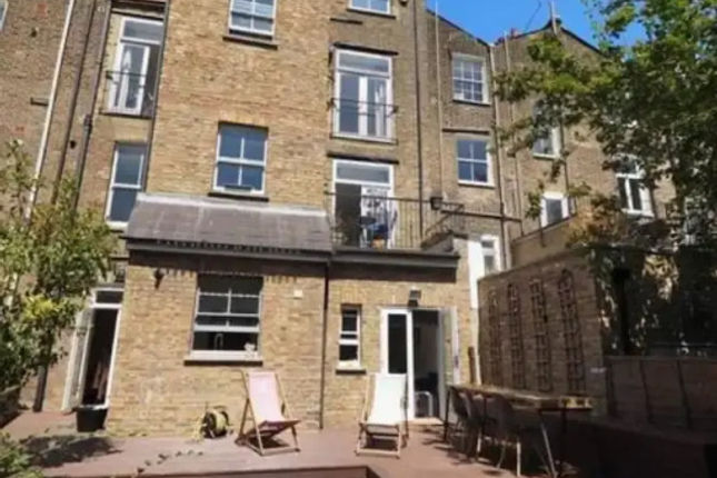 2 Bedroom Home in Dalston
