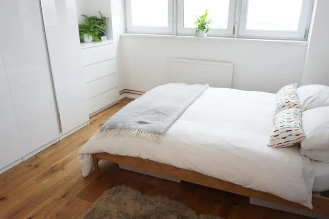 Refurbished 2 Bedroom Flat in Camden