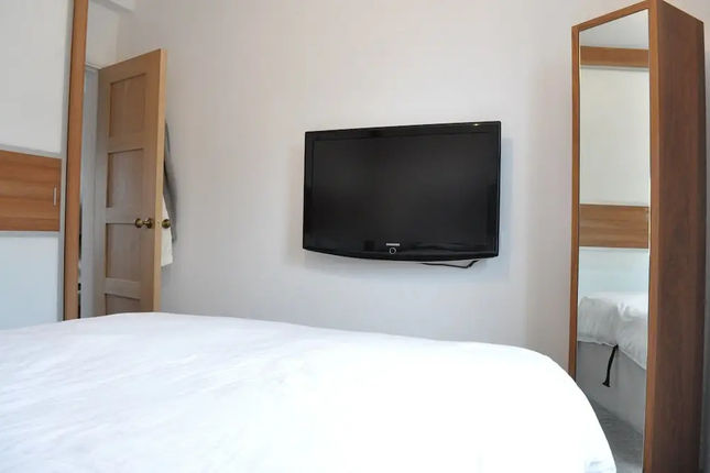 Modern Camden 1 Bedroom Flat