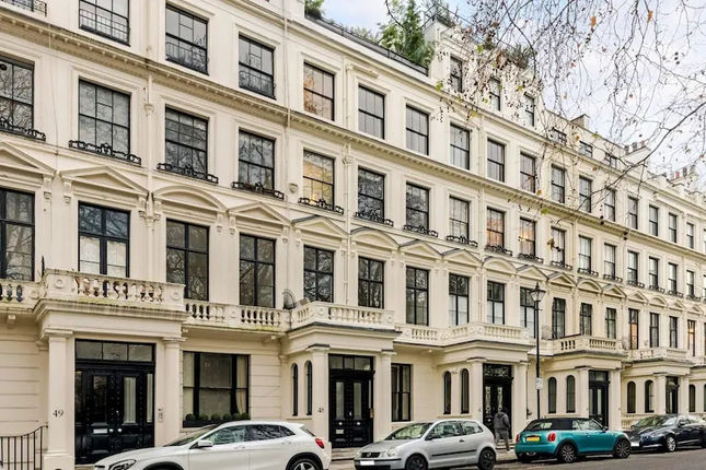 The Spacious Cleveland Square Apartment