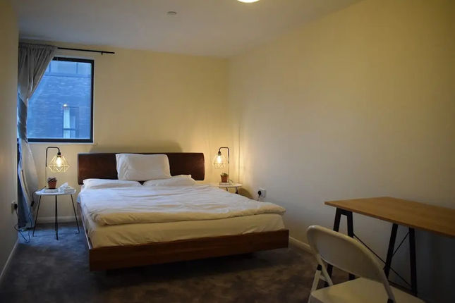 1 Bedroom Property in Canary Wharf With View
