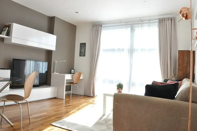 1 Bedroom Apartment in the Heart of Canary Wharf