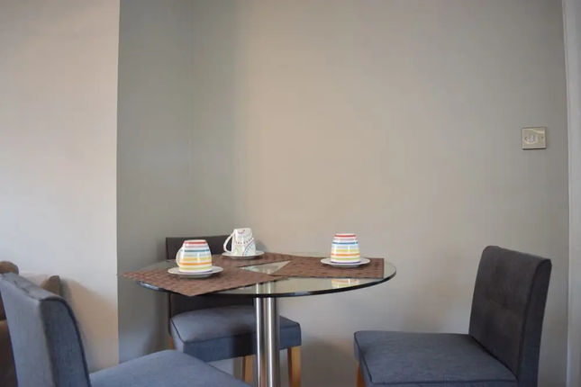 Spacious 1 Bedroom Apartment in Camberwell