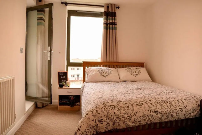 2 Bedroom Apartment Near the O2 Arena