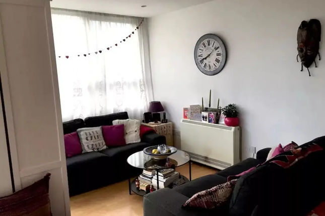 Large 1 Bedroom Flat Near Brixton