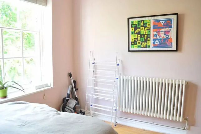 Charming 2 Bedroom Apartment in Bethnal Green