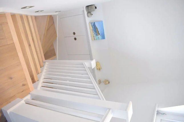 2 Bedroom Flat in Notting Hill