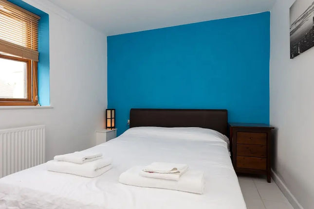 Modern 1 Bedroom Apartment in Shepherds Bush