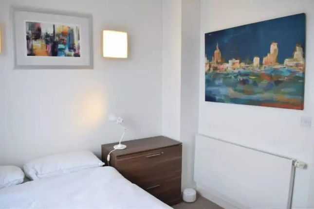 1 Bedroom Flat in Hackney Next to Canal
