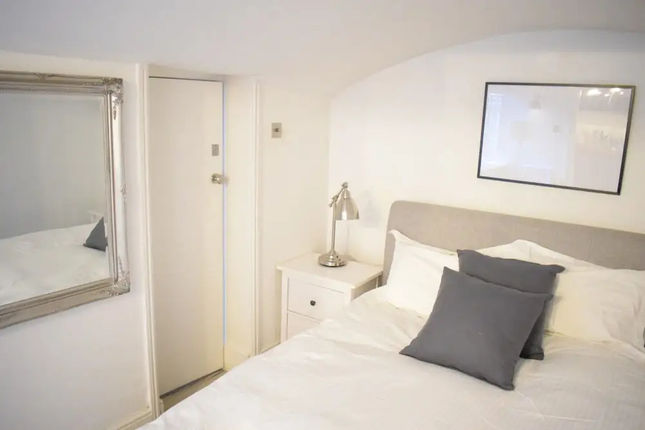 Spacious Studio in Central Location in Westminster