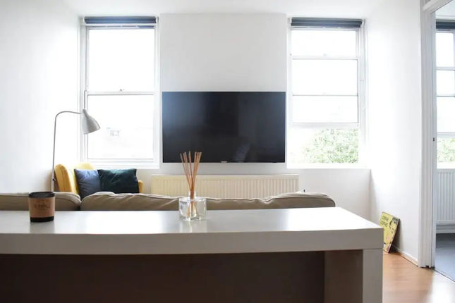 1 Bedroom Flat in Canonbury