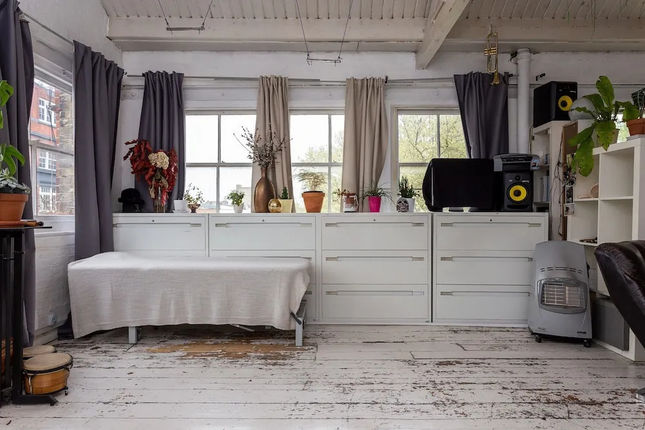 Top Floor Loft Flat in Clerkenwell