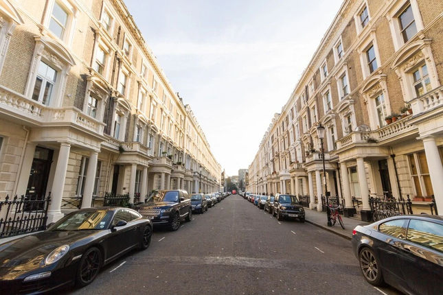 7 41 Luxurious 1 Bed Apt in Notting Hill