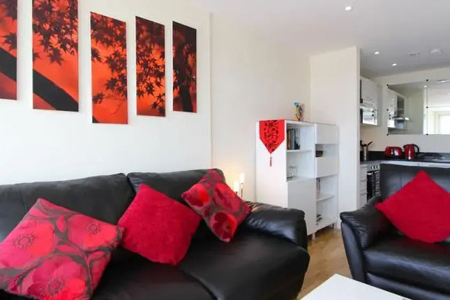 Greenwich High Street Apartment